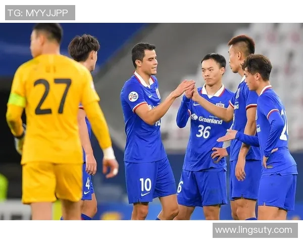 上海足球队灵活性对比分析揭示战术优势与未来发展潜力 上海足球队灵活性对比分析揭示战术优势与未来发展潜力