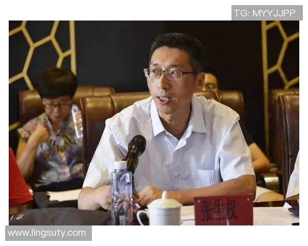 乒乓球传奇李强的成长之路与辉煌生涯回顾 乒乓球传奇李强的成长之路与辉煌生涯回顾