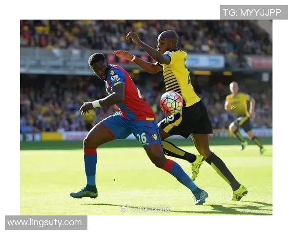 深度分析深圳羽毛球队边路渗透战术的优势与应用技巧 深度分析深圳羽毛球队边路渗透战术的优势与应用技巧